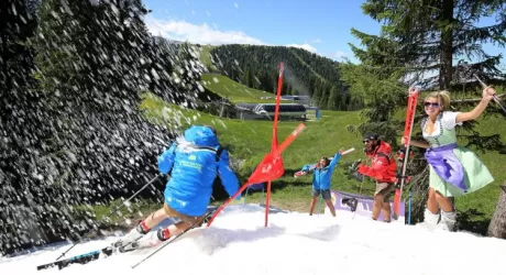ALTA BADIA - Summer ski show su neve vera il 17 agosto