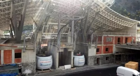 COURMAYEUR – Ecco le prime due cabine delle Nuove Funivie del Monte Bianco