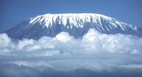 GHIACCIAI - Sul Kilimangiaro a rischio scioglimento nel 2030