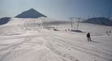 PASSO DELLO STELVIO - Ancora troppa neve sulla strada