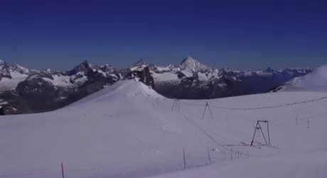 SCI - Le velociste si allenano sul ghiacciaio a Cervinia