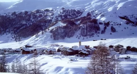 Truffa delle case vacanze, tra le destinazioni anche Bormio, Livigno e Courmayeur