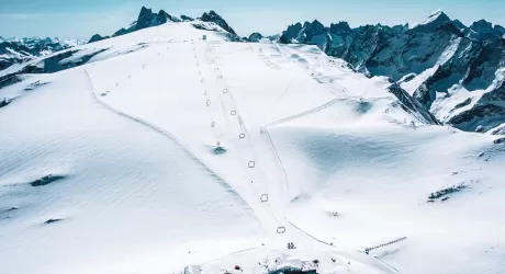 LES 2 ALPES - Continua lo sci estivo e dal 19 giugno sono aperte tutte le attività