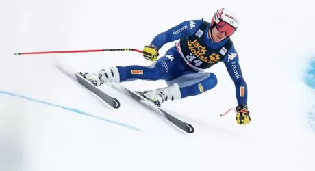 BARDONECCHIA - Mattia Casse torna sugli sci sulle piste di casa