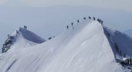 TROFEO MEZZALAMA - La "Maratona dei ghiacci" va a una squadra franco spagnola
