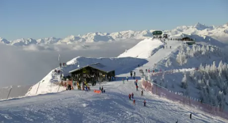 SICUREZZA - Due ragazzini cadono dalla seggiovia in poche ore