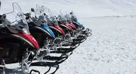 San Simone - Arale gratis in motoslitta per bob e sci. Tutto aperto a Foppolo e Carona