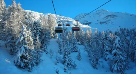 Troppa neve a nord delle Alpi, oggi impianti chiusi al Corvatsch