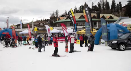 OBEREGGEN -  Stasera apertura stagionale in notturna con skipass gratuito e skitest