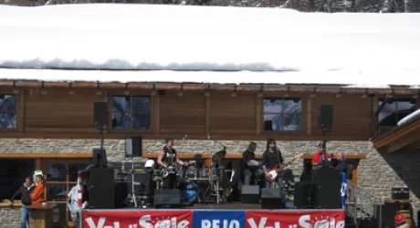 VAL DI SOLE. Cover Ski Festival, una settimana di musica e festa