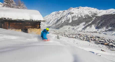 LIVIGNO - Carosello 3000 e Mottolino, la stagione sciistica è iniziata