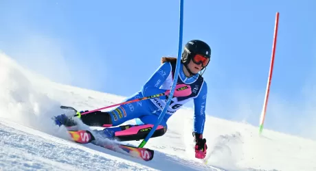 Sestriere, Alex Vinatzer e Anna Tocker sono i campioni italiani di slalom