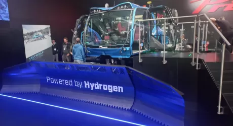 INTERALPIN - Il gatto delle nevi a idrogeno e tutte le novità del gruppo HTI (Leitner, Prinot e Demaclenko)