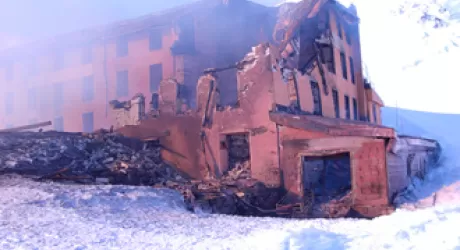 MONTEROSA - Distrutto dalle fiamme il rifugio Guglielmina