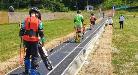 BARDONECCHIA - Hai mai provato lo sci d'erba?