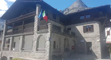 COURMAYEUR - Il Liceo Linguistico diventa ski college