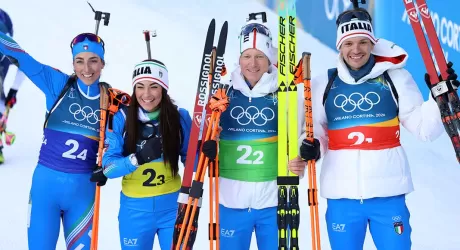 Biathlon, la staffetta mista vince l'argento con Giacomel, Hofer, Wierer e Vittozzi