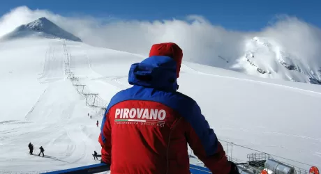 PASSO DELLO STELVIO - Iniziata la stagione dello sci estivo al Pirovano