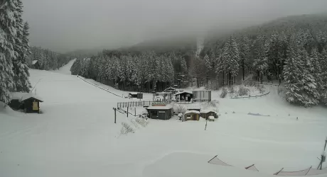 Meteo, neve di fine aprile anche a bassa quota, le webcam