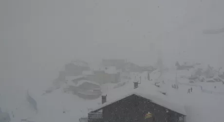 METEO - Super nevicate in atto sulle Alpi, accumuli consistenti