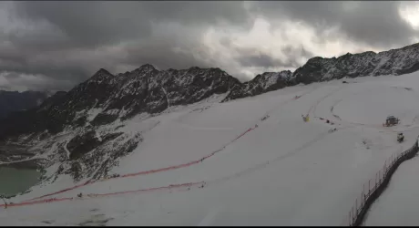 SOELDEN - Salta l'allenamento in pista, per domani prevista pioggia