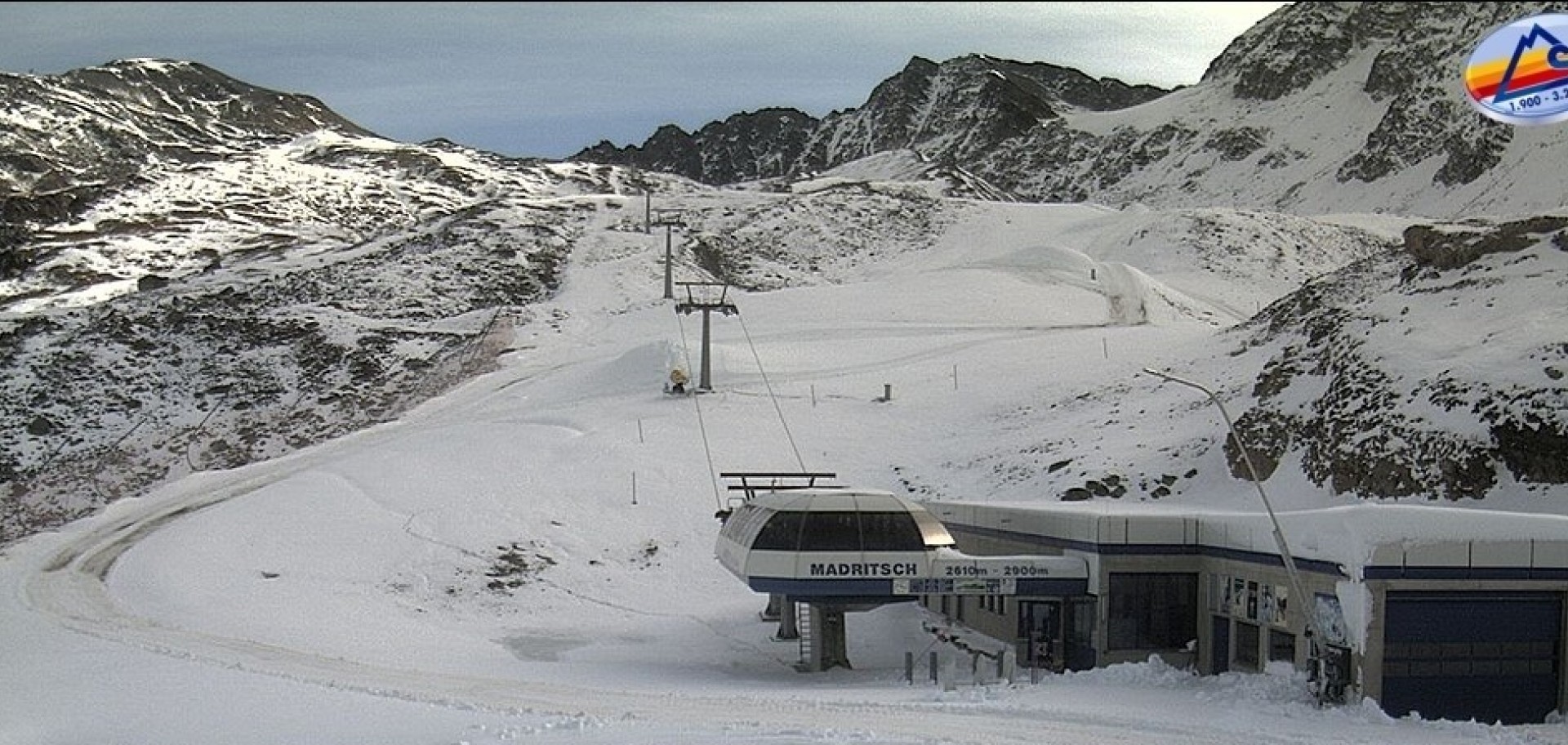 Piste in preparazione a Solda all'Ortles
