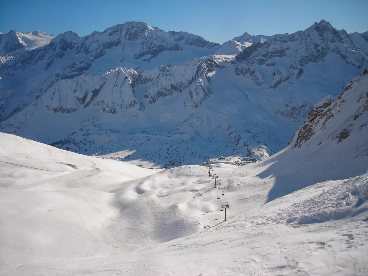 sciare al passo del tonale in primavera sciare al passo del tonale in primavera