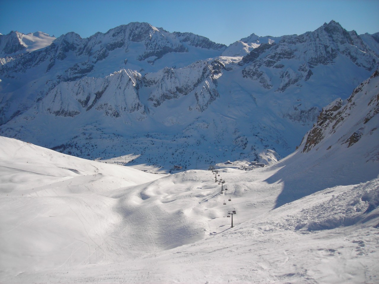 sciare al passo del tonale in primavera sciare al passo del tonale in primavera