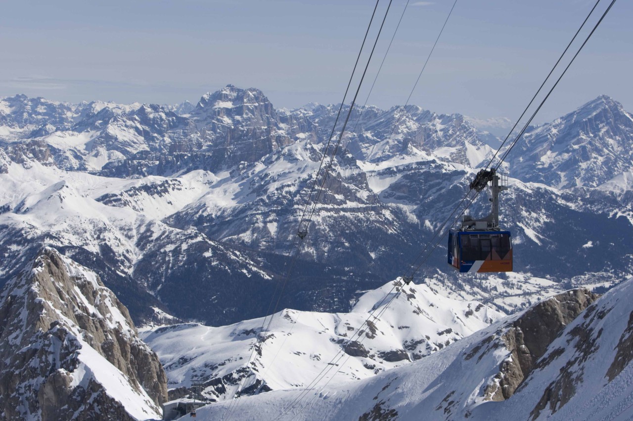 La funivia della Marmolada
