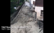 ZERMATT - Cede un ghiacciaio, paese inondato, video