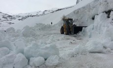 NEVE - Maggio senza precedenti sulle Alpi, passi ancora chiusi