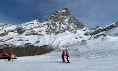 Cervinia ultimo baluardo dello sci: si allenano quasi tutti gli azzurri