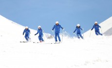 I maestri di sci donano 144.500 euro per l'emergenza Coronavirus