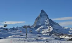A Zermatt non bastano più nemmeno le seggiovie a 6 posti. Gifthittli diventerà una 8 posti