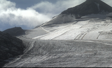 STELVIO - Uomini jet, Goggia e Brignone, allenamenti in ghiacciaio