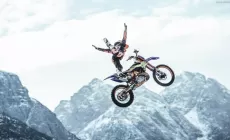 PRATO NEVOSO - Nel weekend snowboard e... motocross!