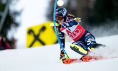 Shiffrin vince anche lo slalom di Semmering, Peterlini 15 esima