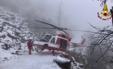 MADONNA DI CAMPIGLIO - Elicottero cade dopo soccorso, nessuna vittima