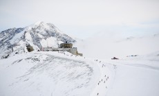 SAAS FEE - L'11 luglio inizia lo sci estivo sul ghiacciaio Allalin