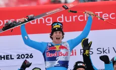 Video, Franzoni fa la storia sulla Streif di Kitzbuehel