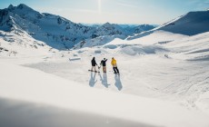 STUBAI - Sul ghiacciaio è iniziata la stagione dello sci autunnale