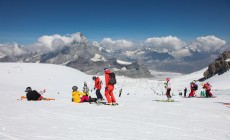 CERVINIA - Stagione dello sci estivo in crescita, il 16 ottobre riaprono piste e impianti