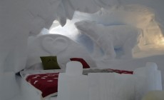 PONTEDILEGNO-TONALE - Dopo Capodanno si può dormire al Presena nelle stanze-igloo