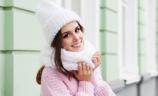 Felpe personalizzate e cappellini invernali: per stare caldi, comodi e colorati