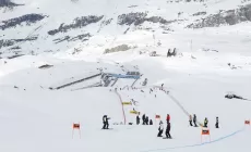 CERVINIA - Finalmente in pista, Ager la più veloce, Goggia & co studiano il percorso
