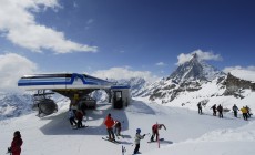 CERVINIA - Sci estivo anticipato al 26 maggio, aperto il versante italiano