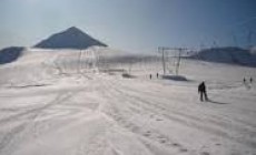 PASSO DELLO STELVIO - Ancora troppa neve sulla strada