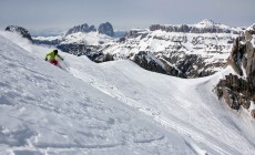 MARMOLADA - Pasqua sugli sci con neve al top