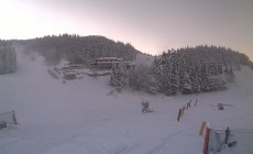 30 cm di neve sull'Appennino, dal 28 si scia al Cimone