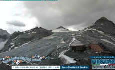 PASSO DELLO STELVIO - Il ghiacciaio soffre come se fosse agosto